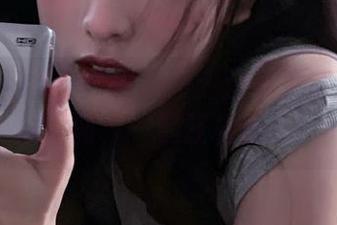 17吃瓜网：分享生活里的奇趣瞬间，一起轻松吃瓜！