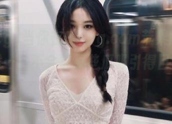 当你在91.cg.com苹果版里打转时候…会不会被那些瓜吸引得目不暇接？