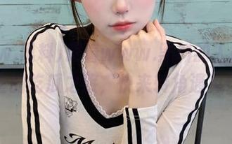 跟着www.黑料的入口，开启惊险的吃瓜之旅，快来转角遇见什么？