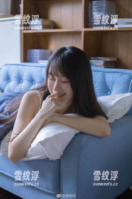 吃瓜网 吹个口哨,在线吃瓜。“www.51cg.fun吃瓜网”,快来围观我这崩溃的一天吧!