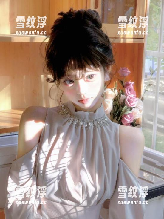 吃瓜网址导航：伴你穿梭在八卦的海洋中，德行与瓜汁齐飞
