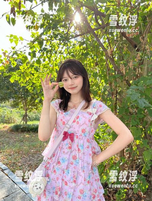 吃瓜网红 想在抖音线上留下永久印记?加入吃瓜网红的狂欢吧!