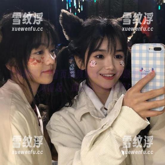 首页频频更新：“网曝黑料”江湖再起，瓜友们纷纷喧哗！