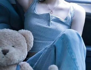 下载黑料不打烊app，真是打开了新世界的大门，还是个黑坑？