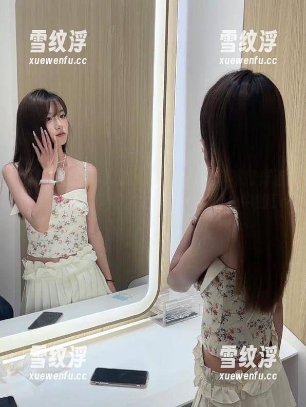 zztt30.ccm黑料不打烊首页：谁是今年瓜太太？来看看你心中的Top1！