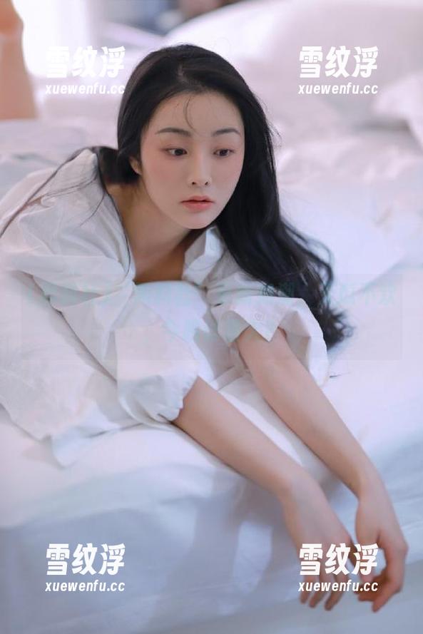 “黑料社”更新如潮，无瓜不欢，今晚谁最火？