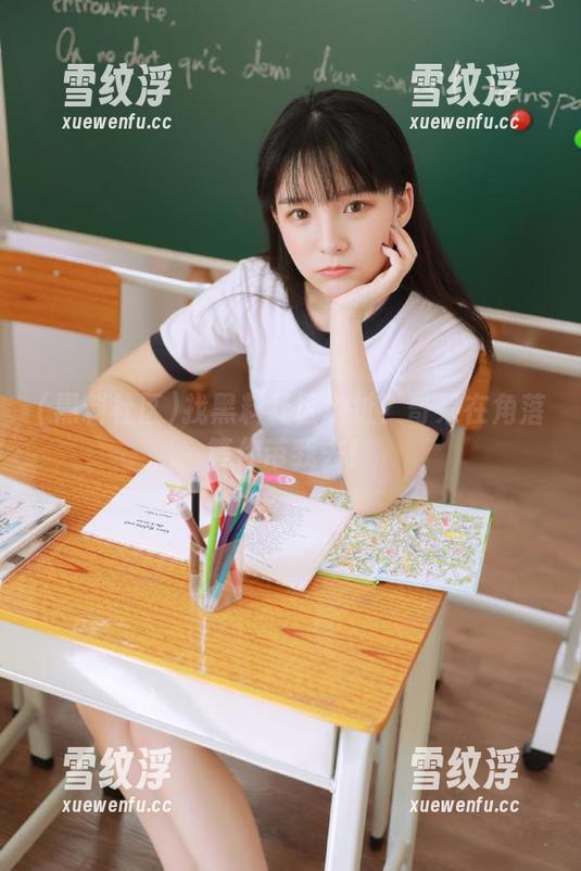 找黑料社区地址？哥呆在角落等你带我去！