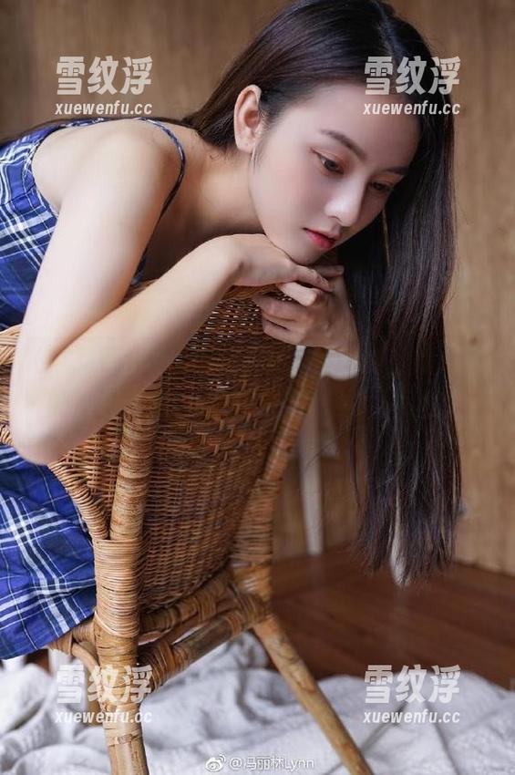 观看黑料聚集地的直播，我的反应比剧情还精彩，真是妙不可言！